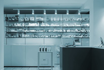 Robot Farmacia Eredi Francia dott.ssa Carella - esterno